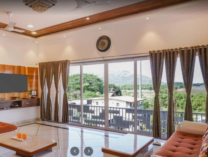 7Bhk Villa With Wonderful View And Good Food Lonavala Extérieur photo